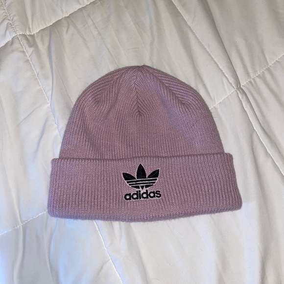 adidas Accessories - Adidas Lavender Beanie 💜